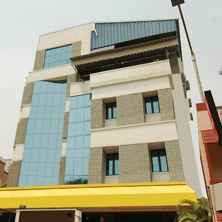 Oyo 968 Hotel Poigai Chennai Exterior foto